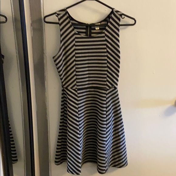 Guess Dresses & Skirts - Ladies Guess dress